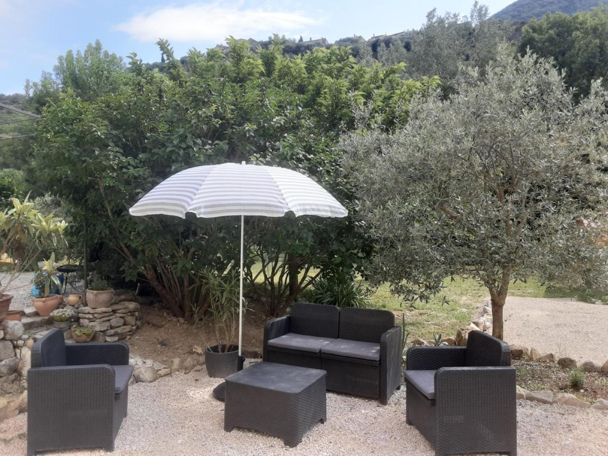 Apartamento Le Chemin De Bruniele Aubres Exterior foto