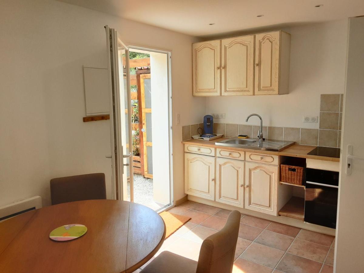 Apartamento Le Chemin De Bruniele Aubres Exterior foto